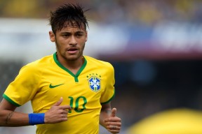 开云·体育官网-“燃烧的激情”——车迷现场的狂热与激情，激情燃烧啥意思