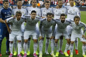 kaiyun官方网站-夏季高空滑索挑战，飞跃山谷的极速体验，飞跃滑梯